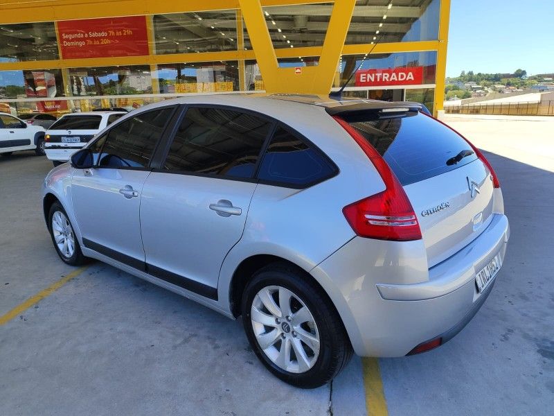 CITROËN C4 2.0 GLX 16V 2011/2011 HUBNER MULTIMARCAS FARROUPILHA / Carros no Vale CITROËN C4 2.0 GLX 16V 2011/2011 HUBNER MULTIMARCAS FARROUPILHA / Carros no Vale