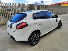 FIAT BRAVO 1.8 SPORTING 16V AUTOMATIZADO 2013/2014 HUBNER MULTIMARCAS FARROUPILHA / Carros no Vale