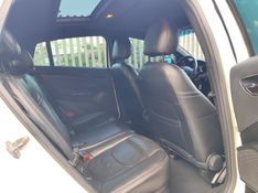 FIAT BRAVO 1.8 SPORTING 16V AUTOMATIZADO 2013/2014 HUBNER MULTIMARCAS FARROUPILHA / Carros no Vale