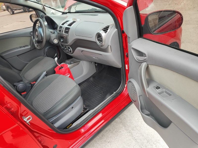 FIAT GRAND SIENA 1.6 MPI ESSENCE SUBLIME 16V AUTOMATIZADO 2015/2016 HUBNER MULTIMARCAS FARROUPILHA / Carros no Vale FIAT GRAND SIENA 1.6 MPI ESSENCE SUBLIME 16V AUTOMATIZADO 2015/2016 HUBNER MULTIMARCAS FARROUPILHA / Carros no Vale