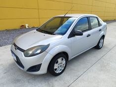 FORD FIESTA 1.0 MPI CLASS 8V 2012/2013 HUBNER MULTIMARCAS FARROUPILHA / Carros no Vale