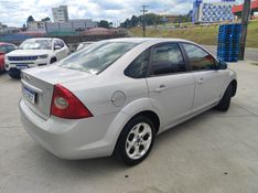 FORD FOCUS 2.0 16V 2013/2013 HUBNER MULTIMARCAS FARROUPILHA / Carros no Vale