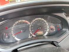 FORD FOCUS 2.0 GHIA 16V 2005/2006 HUBNER MULTIMARCAS FARROUPILHA / Carros no Vale