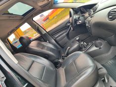 FORD FOCUS 2.0 GHIA 16V 2005/2006 HUBNER MULTIMARCAS FARROUPILHA / Carros no Vale