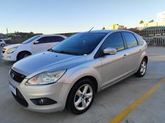 FORD FOCUS 2.0 GLX 16V 2011/2011 HUBNER MULTIMARCAS FARROUPILHA / Carros no Vale