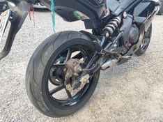 KAWASAKI NINJA 650R ABS 2012/2012 HUBNER MULTIMARCAS FARROUPILHA / Carros no Vale