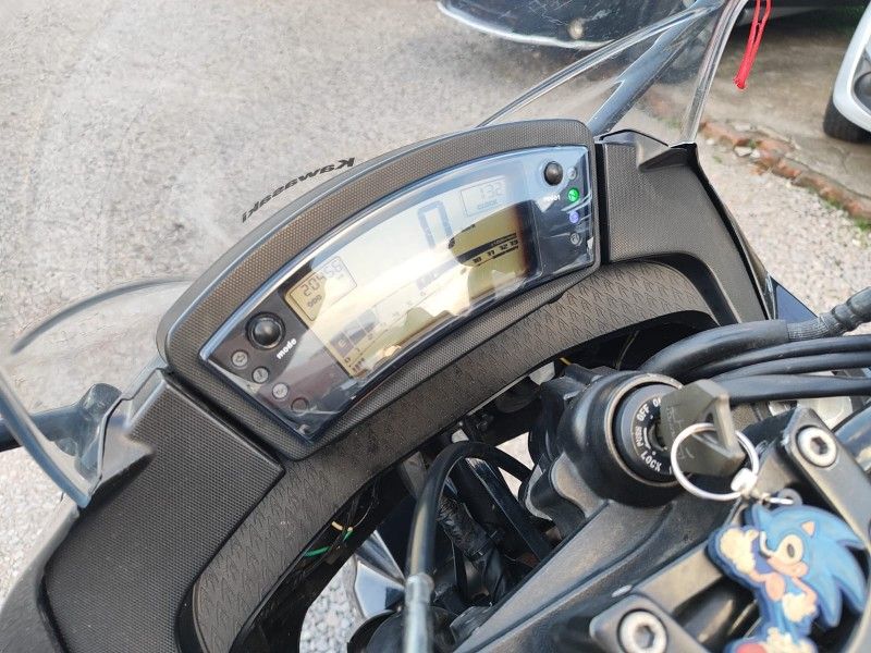 KAWASAKI NINJA 650R ABS 2012/2012 HUBNER MULTIMARCAS FARROUPILHA / Carros no Vale KAWASAKI NINJA 650R ABS 2012/2012 HUBNER MULTIMARCAS FARROUPILHA / Carros no Vale