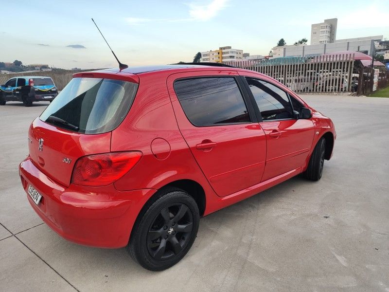 PEUGEOT 307 2.0 PREMIUM 16V 2011/2012 HUBNER MULTIMARCAS FARROUPILHA / Carros no Vale