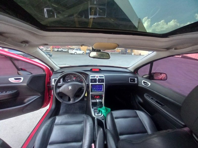 PEUGEOT 307 2.0 PREMIUM 16V 2011/2012 HUBNER MULTIMARCAS FARROUPILHA / Carros no Vale