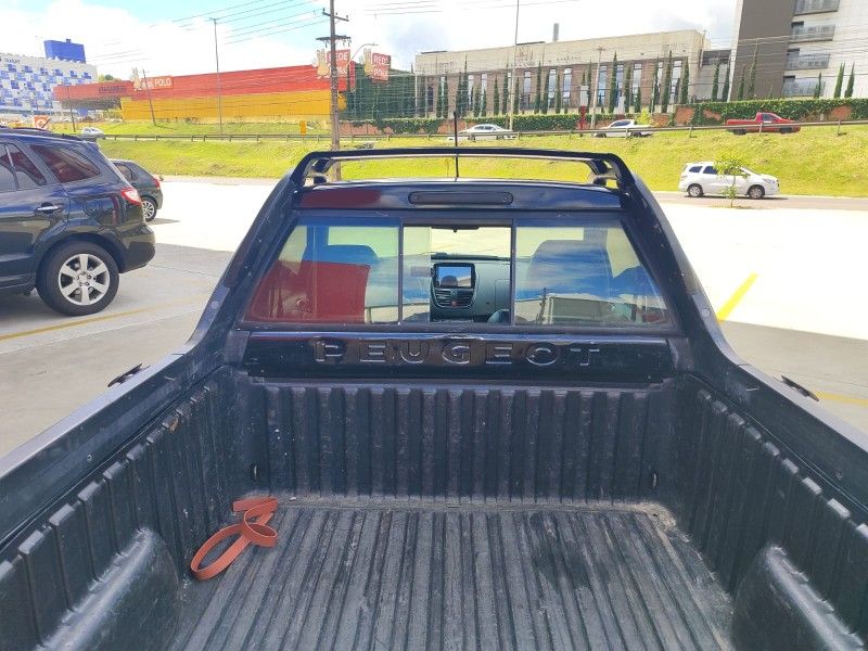 PEUGEOT HOGGAR 1.4 XR 2010/2011 HUBNER MULTIMARCAS FARROUPILHA / Carros no Vale