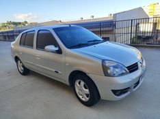 RENAULT CLIO 1.6 PRIVILÉGE SEDAN 16V 2008/2009 HUBNER MULTIMARCAS FARROUPILHA / Carros no Vale