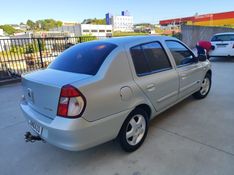 RENAULT CLIO 1.6 PRIVILÉGE SEDAN 16V 2008/2009 HUBNER MULTIMARCAS FARROUPILHA / Carros no Vale