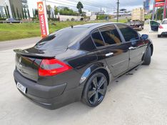 RENAULT MÉGANE 2.0 EXTREME SEDAN 16V 2009/2010 HUBNER MULTIMARCAS FARROUPILHA / Carros no Vale