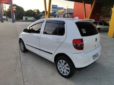 VOLKSWAGEN FOX 1.0 MI ROUTE 8V 2009/2009 HUBNER MULTIMARCAS FARROUPILHA / Carros no Vale
