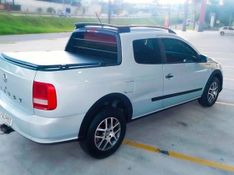 VOLKSWAGEN SAVEIRO 1.6 MSI ROBUST CD 8V 2017/2018 HUBNER MULTIMARCAS FARROUPILHA / Carros no Vale