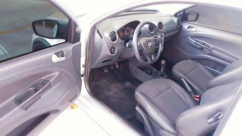 VOLKSWAGEN SAVEIRO 1.6 MSI ROBUST CD 8V 2017/2018 HUBNER MULTIMARCAS FARROUPILHA / Carros no Vale