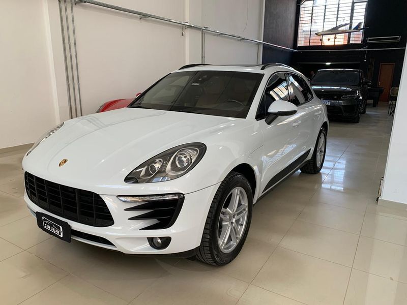 PORSCHE MACAN 2.0 16V GASOLINA 4P AUTOMÁTICO 2017/2018 FÁBIO BERNARDES PORTO ALEGRE / Carros no Vale