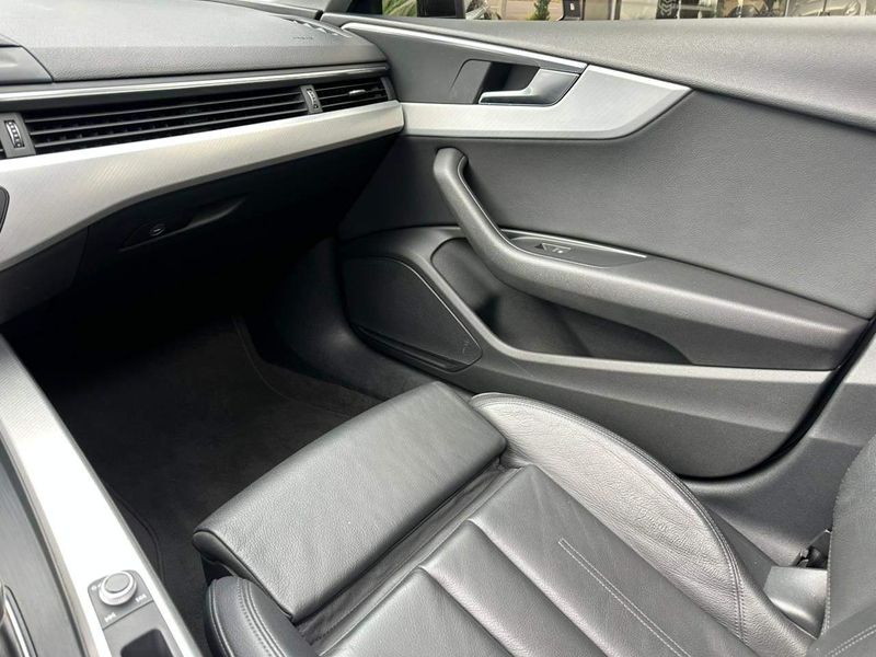 Audi A5 Ambiente Sportb 2.0 TFSI S Tonic 2018/2018 CONCEPT MOTORS PASSO FUNDO / Carros no Vale