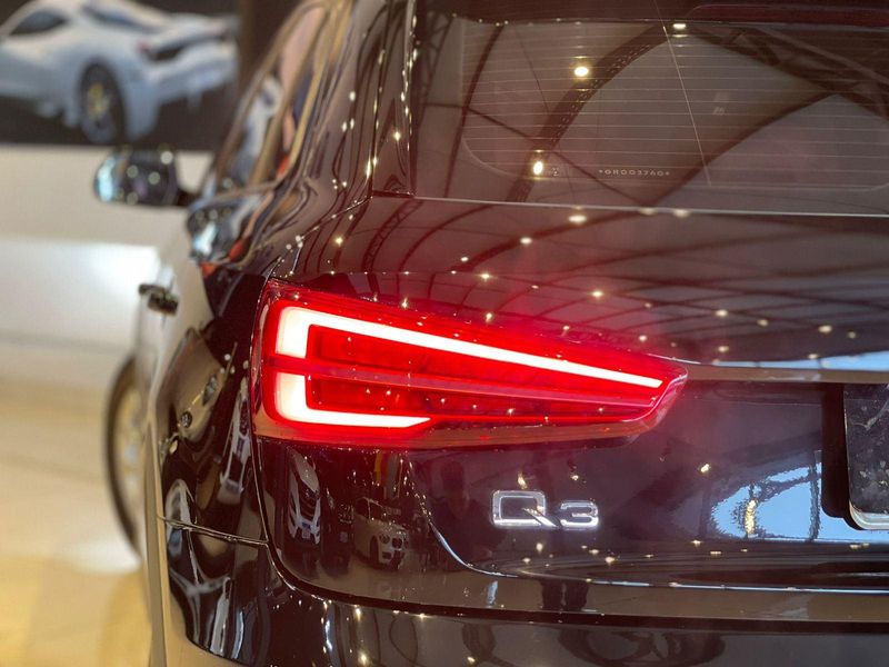 Audi Q3 1.4 TFSI/TFSI Flex S-tronic 5p 2018/2018 CONCEPT MOTORS PASSO FUNDO / Carros no Vale