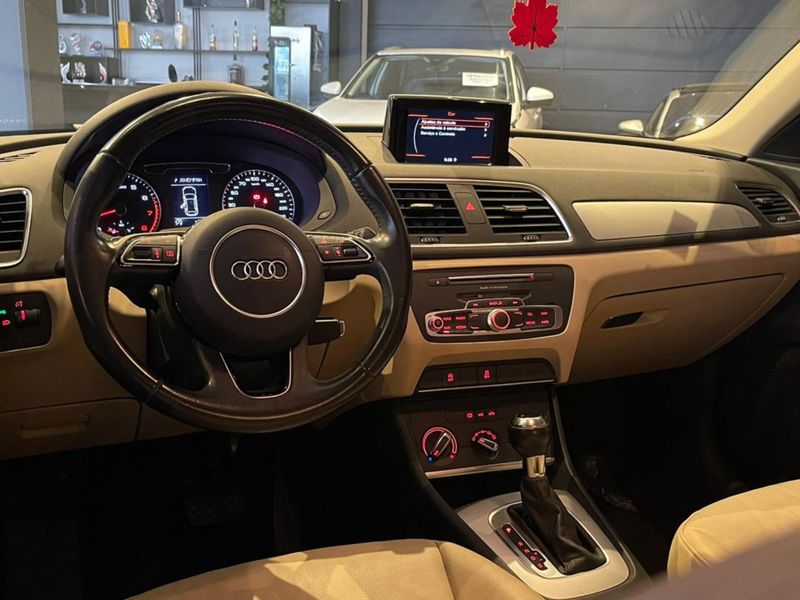 Audi Q3 1.4 TFSI/TFSI Flex S-tronic 5p 2018/2018 CONCEPT MOTORS PASSO FUNDO / Carros no Vale