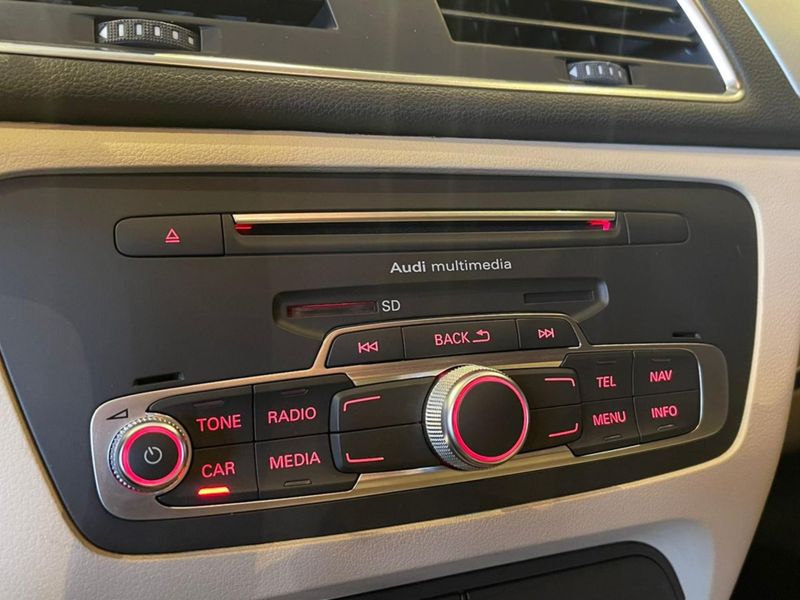 Audi Q3 1.4 TFSI/TFSI Flex S-tronic 5p 2018/2018 CONCEPT MOTORS PASSO FUNDO / Carros no Vale