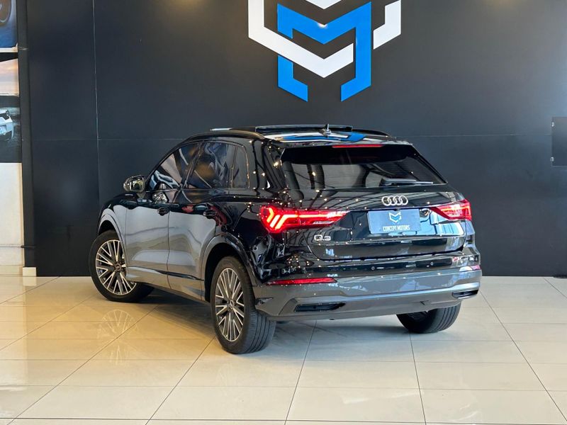 Audi Q3 Black S Line 1.4 TFSI S-tronic 2020/2021 CONCEPT MOTORS PASSO FUNDO / Carros no Vale