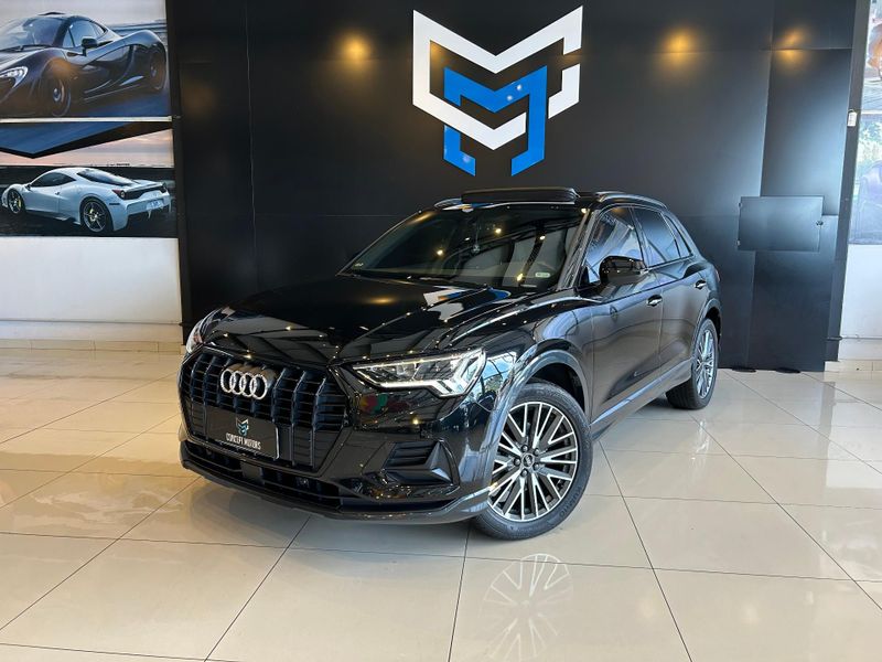 Audi Q3 Black S Line 1.4 TFSI S-tronic 2020/2021 CONCEPT MOTORS PASSO FUNDO / Carros no Vale