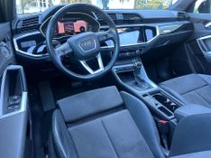 Audi Q3 Black S Line 1.4 TFSI S-tronic 2021/2021 CONCEPT MOTORS PASSO FUNDO / Carros no Vale
