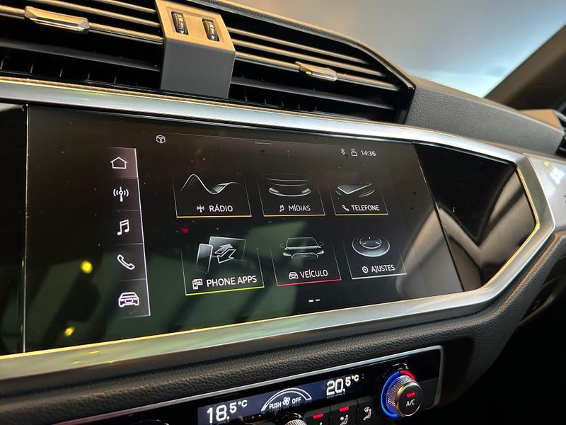 Audi Q3 Black S Line 1.4 TFSI S-tronic 2020/2021 CONCEPT MOTORS PASSO FUNDO / Carros no Vale