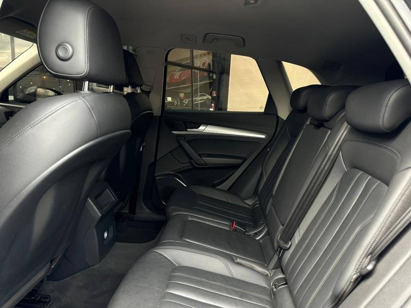 Audi Q5 Prestige 2.0 TFSI Quattro S Tronic 2019/2019 CONCEPT MOTORS PASSO FUNDO / Carros no Vale