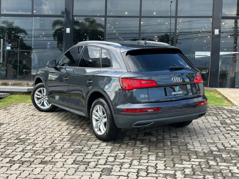 Audi Q5 Prestige 2.0 TFSI Quattro S Tronic 2019/2019 CONCEPT MOTORS PASSO FUNDO / Carros no Vale