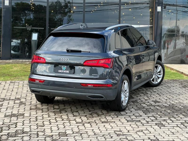 Audi Q5 Prestige 2.0 TFSI Quattro S Tronic 2019/2019 CONCEPT MOTORS PASSO FUNDO / Carros no Vale