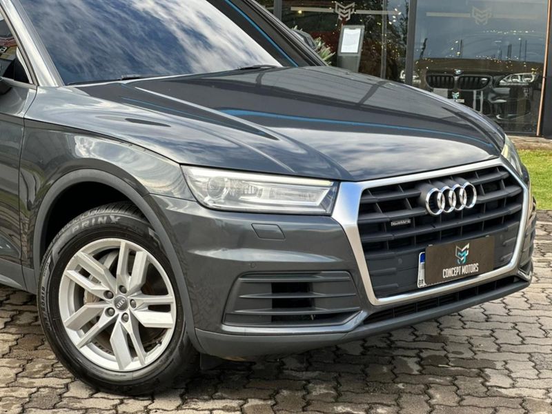 Audi Q5 Prestige 2.0 TFSI Quattro S Tronic 2019/2019 CONCEPT MOTORS PASSO FUNDO / Carros no Vale
