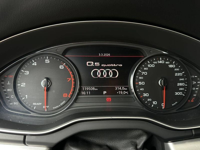 Audi Q5 Prestige 2.0 TFSI Quattro S Tronic 2019/2019 CONCEPT MOTORS PASSO FUNDO / Carros no Vale