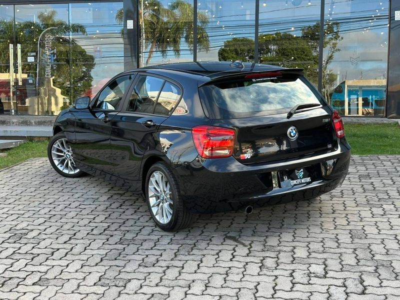 BMW 118 Urban/Sport 1.6 TB 16V 170cv 5p 2013/2014 CONCEPT MOTORS PASSO FUNDO / Carros no Vale