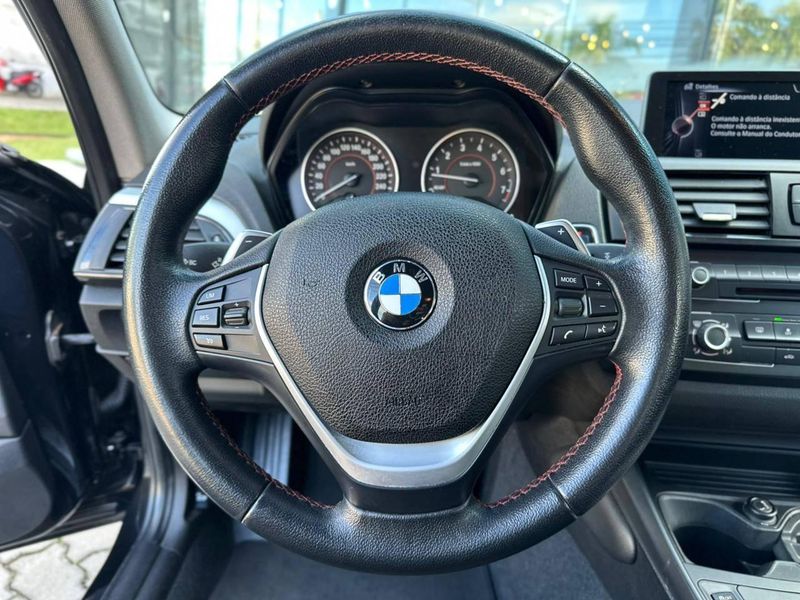 BMW 118 Urban/Sport 1.6 TB 16V 170cv 5p 2013/2014 CONCEPT MOTORS PASSO FUNDO / Carros no Vale