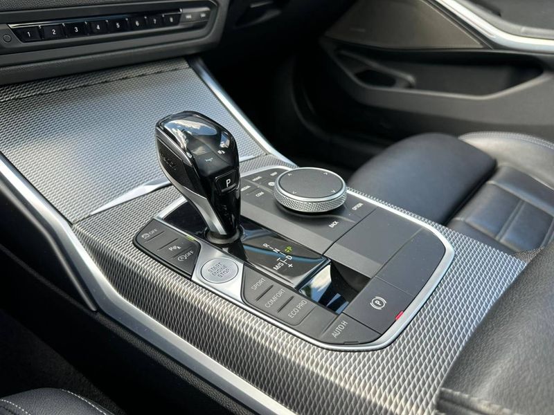 BMW 320i 2.0 TB M Sport A.Flex/M.Sport 4p 2020/2020 CONCEPT MOTORS PASSO FUNDO / Carros no Vale