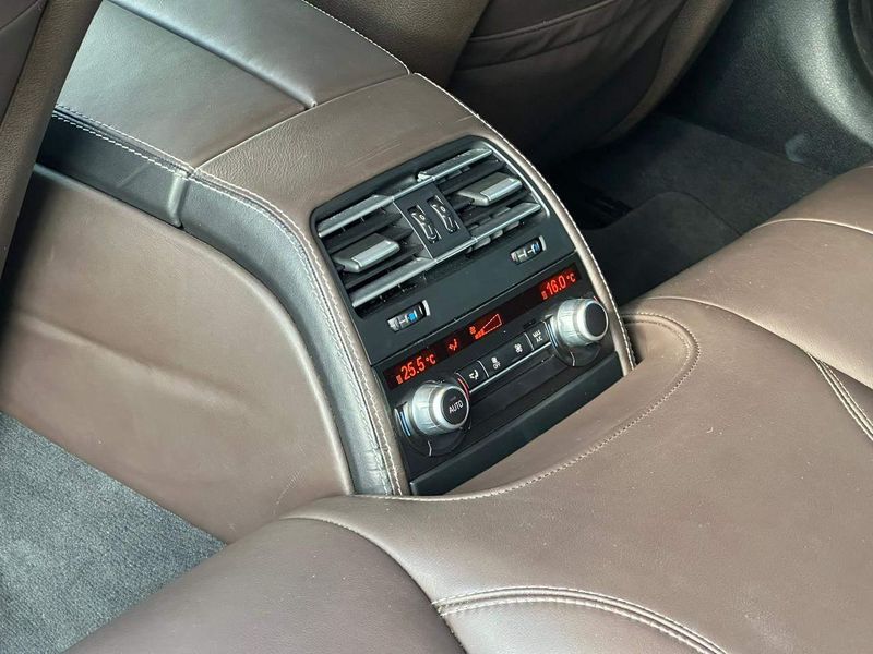 BMW M6 Gran Coupe 4.4 Bi-Turbo V8 32V 750cv 2014/2015 CONCEPT MOTORS PASSO FUNDO / Carros no Vale