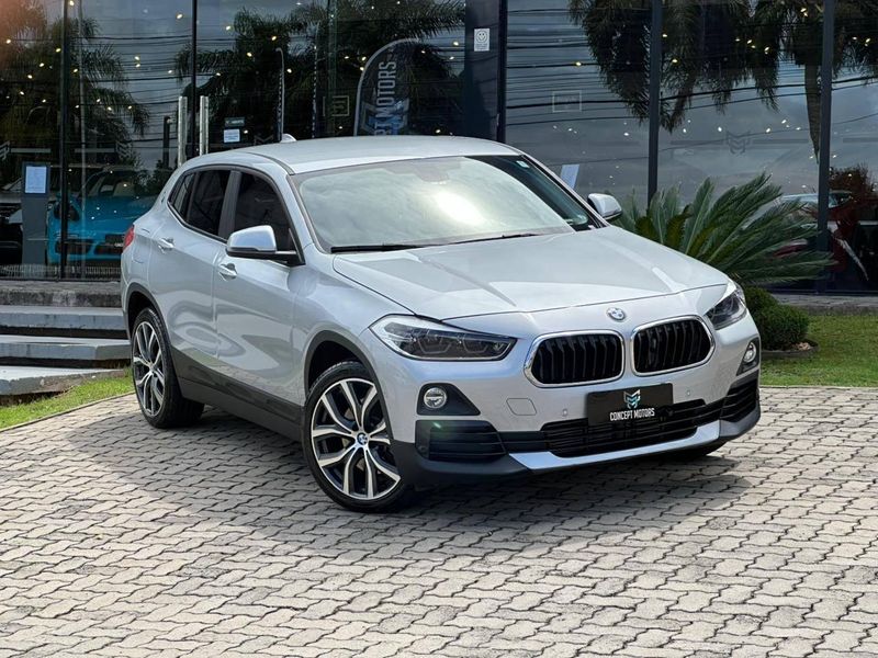 BMW X2 SDRIVE 20i 2.0/2.0 TB A Flex 16V Aut 2019/2019 CONCEPT MOTORS PASSO FUNDO / Carros no Vale