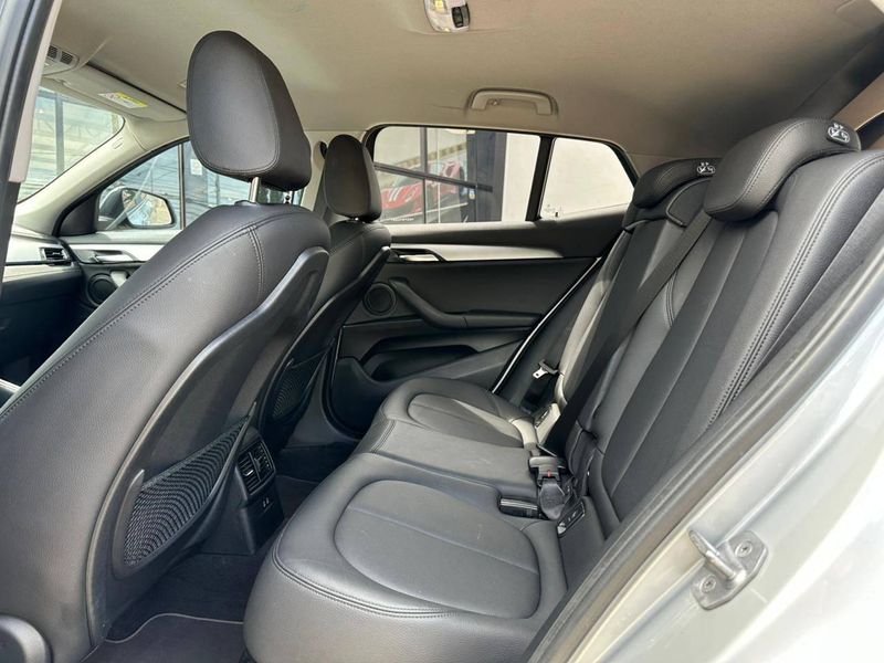 BMW X2 SDRIVE 20i 2.0/2.0 TB A Flex 16V Aut 2019/2019 CONCEPT MOTORS PASSO FUNDO / Carros no Vale