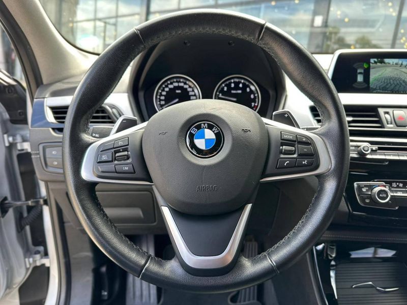 BMW X2 SDRIVE 20i 2.0/2.0 TB A Flex 16V Aut 2019/2019 CONCEPT MOTORS PASSO FUNDO / Carros no Vale
