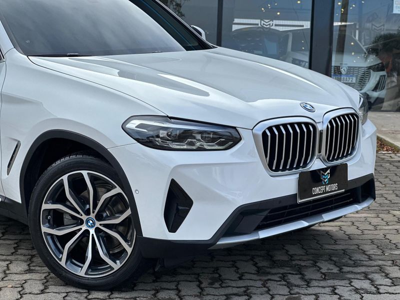BMW X3 XDRIVE 30e X-Line Turbo Aut (HÃ­b.) 2022/2023 CONCEPT MOTORS PASSO FUNDO / Carros no Vale