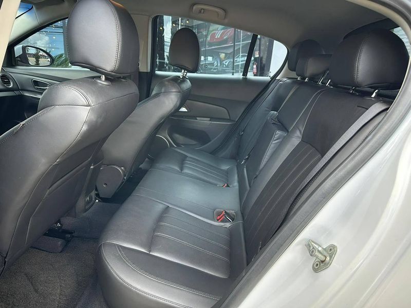 Chevrolet Cruze HB Sport LT 1.8 16V FlexP 5p Aut 2012/2012 CONCEPT MOTORS PASSO FUNDO / Carros no Vale