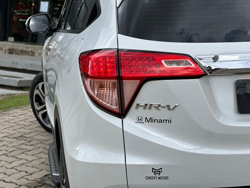 Honda HR-V EXL 1.8 Flexone 16V 5p Aut. 2017/2018 CONCEPT MOTORS PASSO FUNDO / Carros no Vale