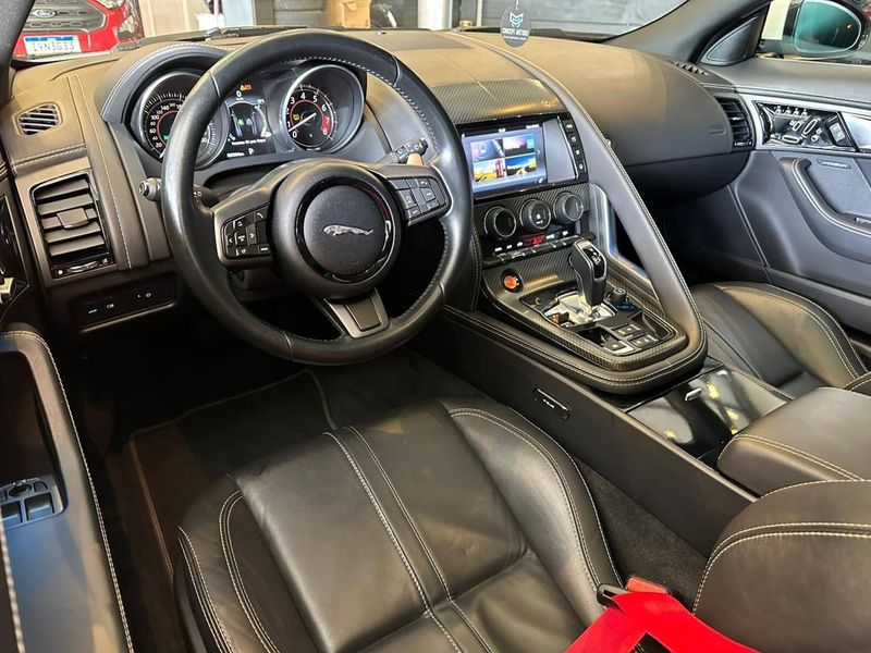 Jaguar F-type S Supercharged Coupe 3.0 V6 2016/2017 CONCEPT MOTORS PASSO FUNDO / Carros no Vale