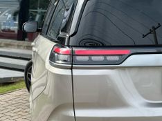 Jeep Commander Overland T270 1.3 TB Flex Aut. 2021/2022 CONCEPT MOTORS PASSO FUNDO / Carros no Vale