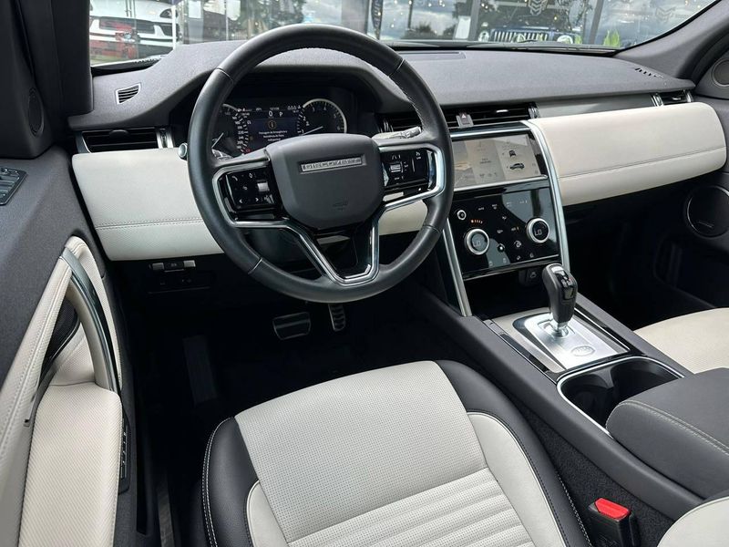 Land Rover Discovery Sport SE R-Dyn 2.0 Si4 Flex 2022/2023 CONCEPT MOTORS PASSO FUNDO / Carros no Vale