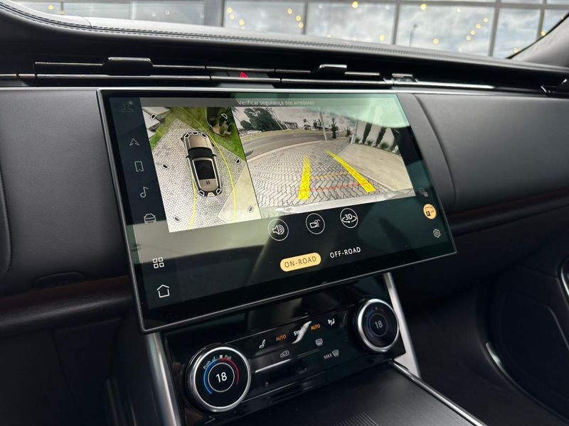 Land Rover Range Rover Range R First Ed.3.0 350cv Die.(Hib.) 2022/2023 CONCEPT MOTORS PASSO FUNDO / Carros no Vale