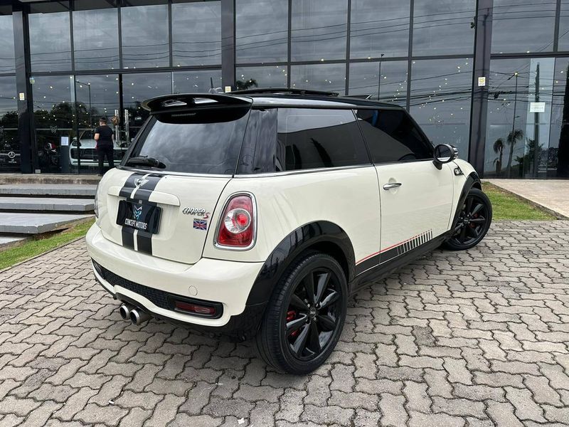 Mini Cooper S 1.6 Aut. 2013/2013 CONCEPT MOTORS PASSO FUNDO / Carros no Vale
