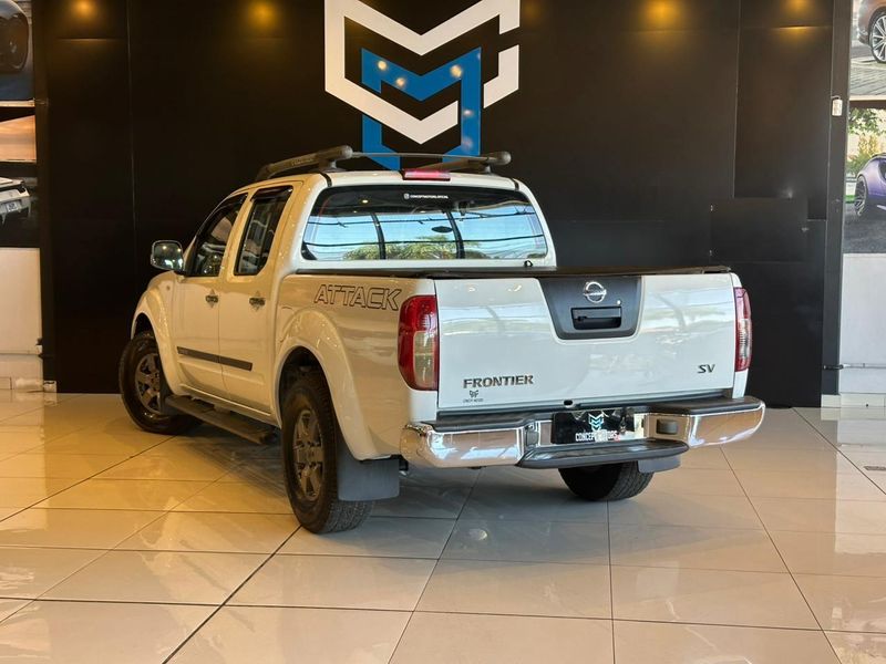 Nissan Frontier SV AT CD 4×4 2.5 TB Dies Aut. 2016/2016 CONCEPT MOTORS PASSO FUNDO / Carros no Vale
